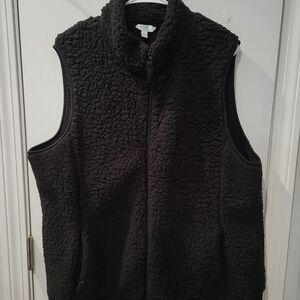 Time and Tru Black Fleece Vest